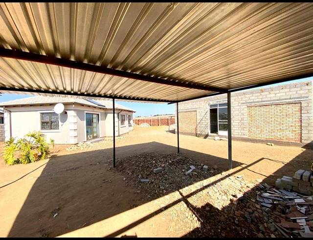 3 BEDROOM PROPERTY TO RENT IN AZAADVILLE GARDENS